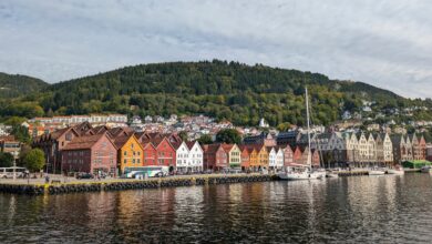 free photo of vista panoramica do cais de bryggen em bergen noruega - Web Nômade Digital