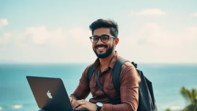 Nômade digital feliz trabalhando em um cenário deslumbrante, mostrando a liberdade do estilo de vida empreendedor.