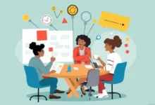 Grupo diversificado de freelancers colaborando.