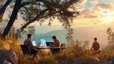 Nômades digitais trabalhando em um ambiente natural, simbolizando um estilo de vida sustentável.
