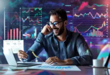 Um empreendedor online analisando dados de vendas e celebrando o sucesso.