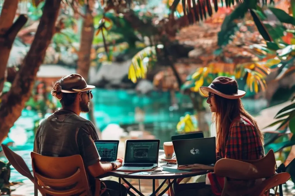 Grupo de nômades digitais em um ambiente natural, focado em maximização de lucros.