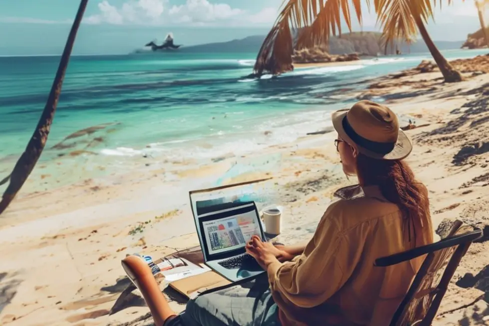 Empreendedor digital em ambiente de praia, usando laptop para gestão estratégica